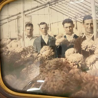 Antique photo in concave glass frame - Flower Market