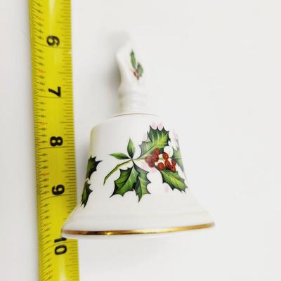 VINTAGE COUNTESS BONE CHINA CHRISTMAS BELL