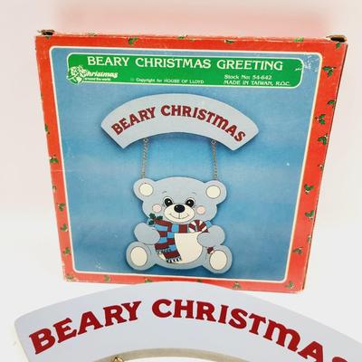 VINTAGE WOODEN BEARY CHRISTMAS SIGN