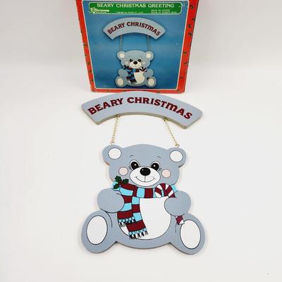 VINTAGE WOODEN BEARY CHRISTMAS SIGN