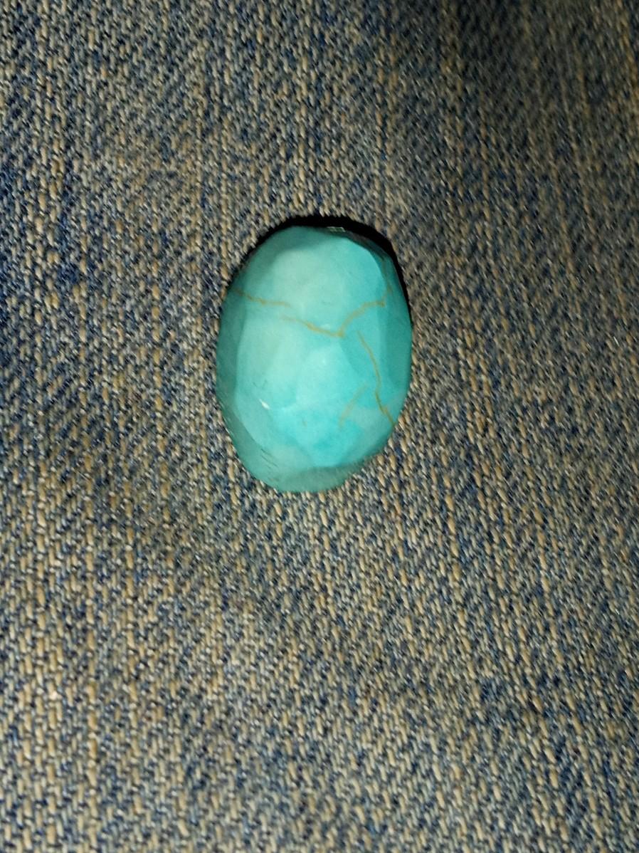 28.5ct oval natural Turquoise | EstateSales.org