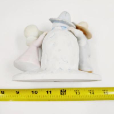 CIRCLE OF FRIENDS BY MASTERPIECE "SNOW PLAY" FIGURINE