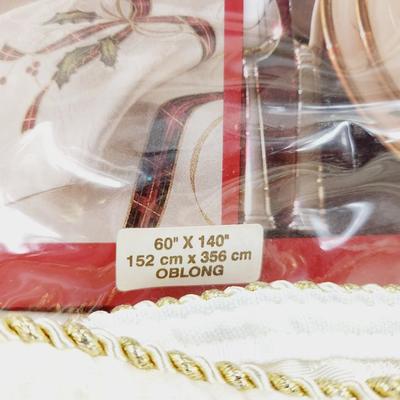 LENOX MATCHING TABLE CLOTH & TREE SKIRT