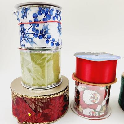 BEAUTIFUL CHRISTMAS RIBBON BUNDLE