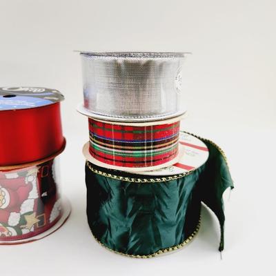 BEAUTIFUL CHRISTMAS RIBBON BUNDLE