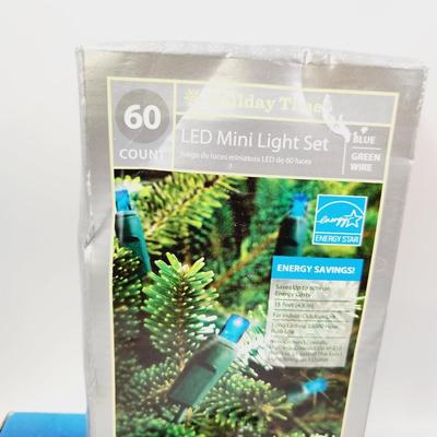 NEW 4 PACK BUNDLE OF CHRISTMAS LIGHTS