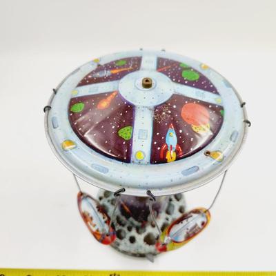VINTAGE SCHYLLING SPINNING TIN SPACESHIP SPACE STATION CAROUSEL TOY - WORKS