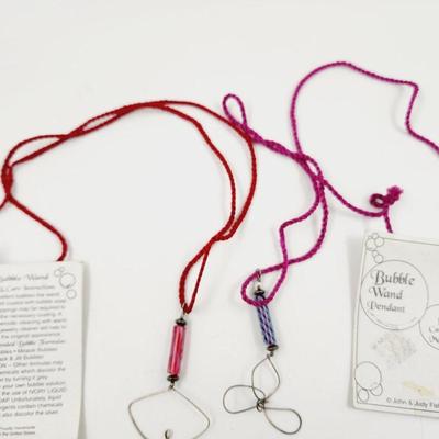 FUN BUBBLE WAND PENDANT BUNDLE