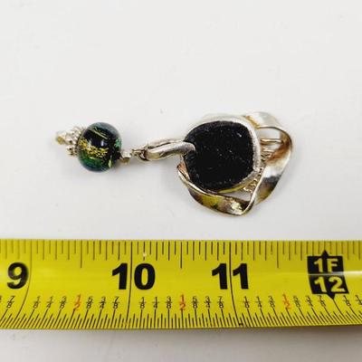 BEAUTIFUL HANDCRAFTED STERLING SILVER W/ DESIGNED GLASS PENDANT