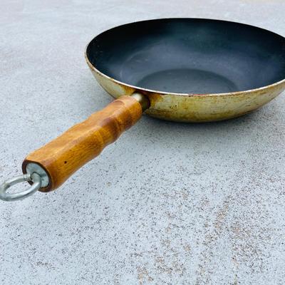 Skillets and Broiler Pan (G-NM)