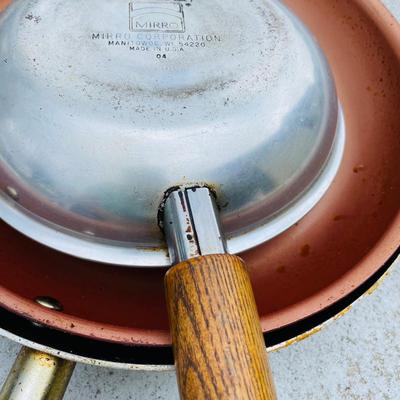 Skillets and Broiler Pan (G-NM)