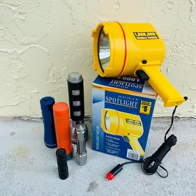 Flash Lights and Spot Light (G-NM)