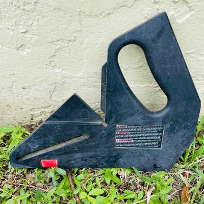 Swanson Level, Chalkline and Push Shoe (G-NM)