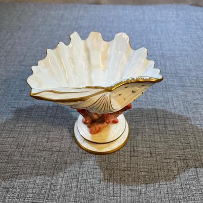 Wedgewood Etruria England Coral and Clam Shell Dish