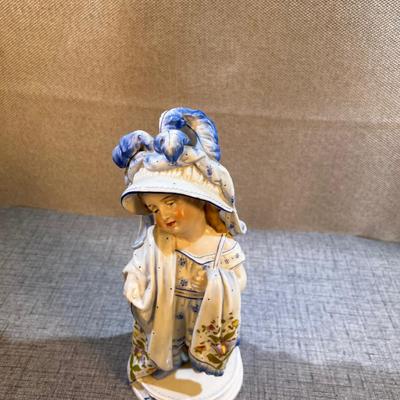 Dresden Mama Figurine 