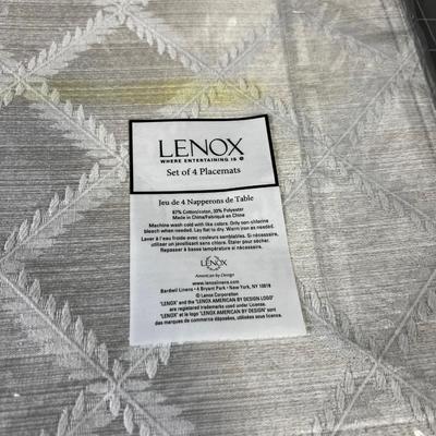 2 Sets of 4 Lenox American by Design Placemats NEW u
