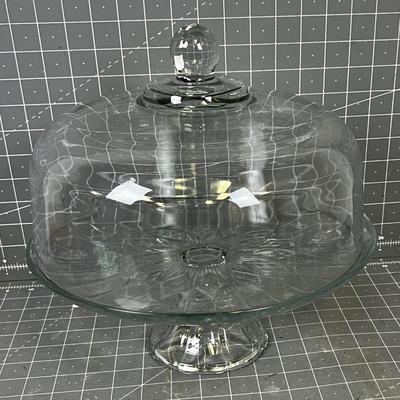 Vintage Lovely Clear Cake Plate with Dome 