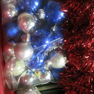 Holiday Christmas Ornaments