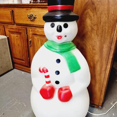 VINTAGE EMPIRE BLOW MOLD YARD ART