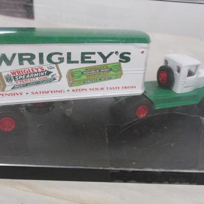 Wrigley's & Entenmann's Semi Trucks