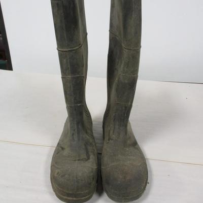 Tingley Boots Size 10