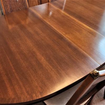 Lot #140 DREXEL Dining Table with 6 Chairs, 2 leaves, table pads