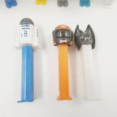 9 PC PEZ CHARACTER BUNDLE