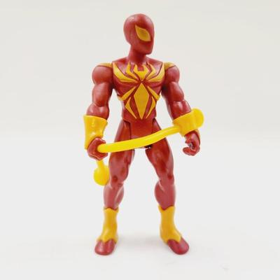 MARVEL UNIVERSE IRON SPIDER-MAN ACTION FIGURE