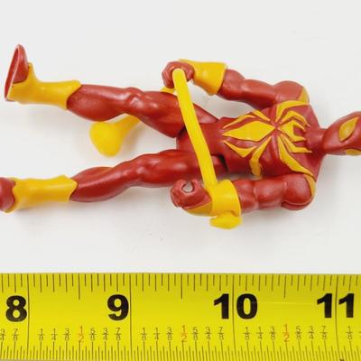 MARVEL UNIVERSE IRON SPIDER-MAN ACTION FIGURE
