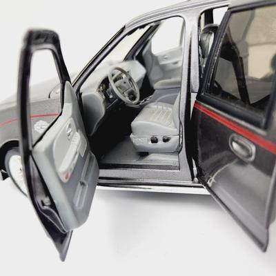 ERTL AMERICAN MUSCLE 1:18 SCALE 2002 FORD F-150 HARLEY DAVIDSON CREW CAB
