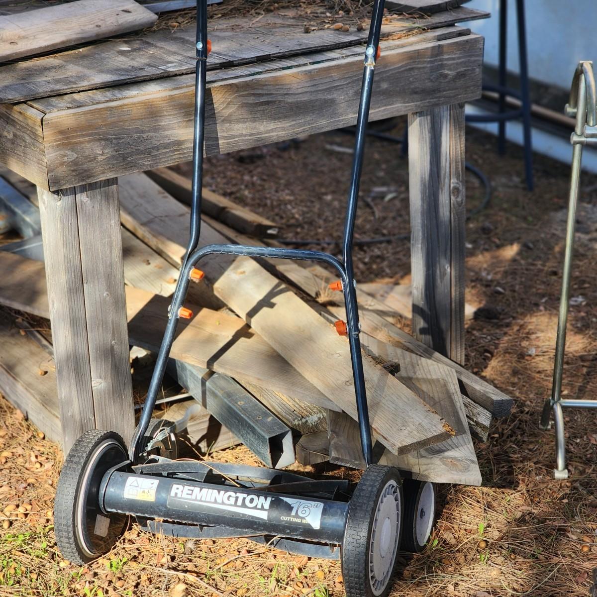 Push Mower | EstateSales.org