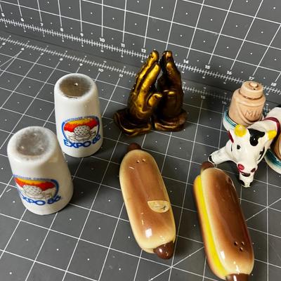 6 Sets of Vintage Salt & Peppers Hot Dogs, Praying Hands, Wooden Shoes 