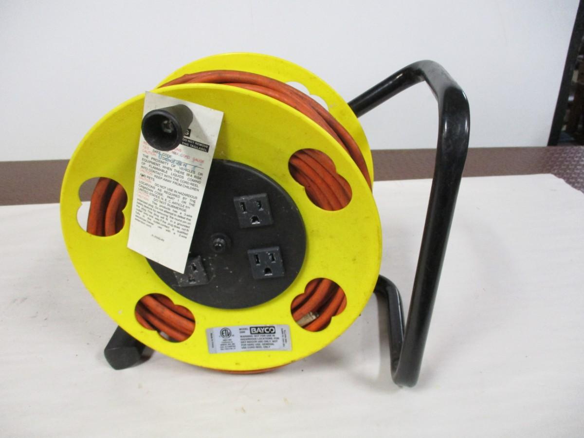 Extension Cord With Reel