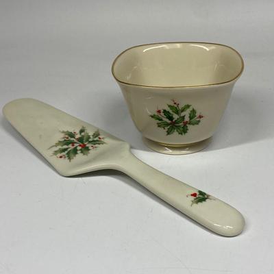 Lenox Holly Leaf and Berry Small Open Sugar Nut Candy Bowl & Cake Pie Serving Spatula