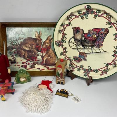 Mixed Lot of Traditional Style Holiday Christmas Decor Ornaments Serving Trays