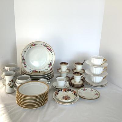 8221 Lot of Misc. Shelley Cups and Saucers