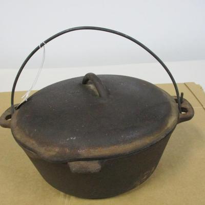 Made In USA Cast Iron Pot With LId