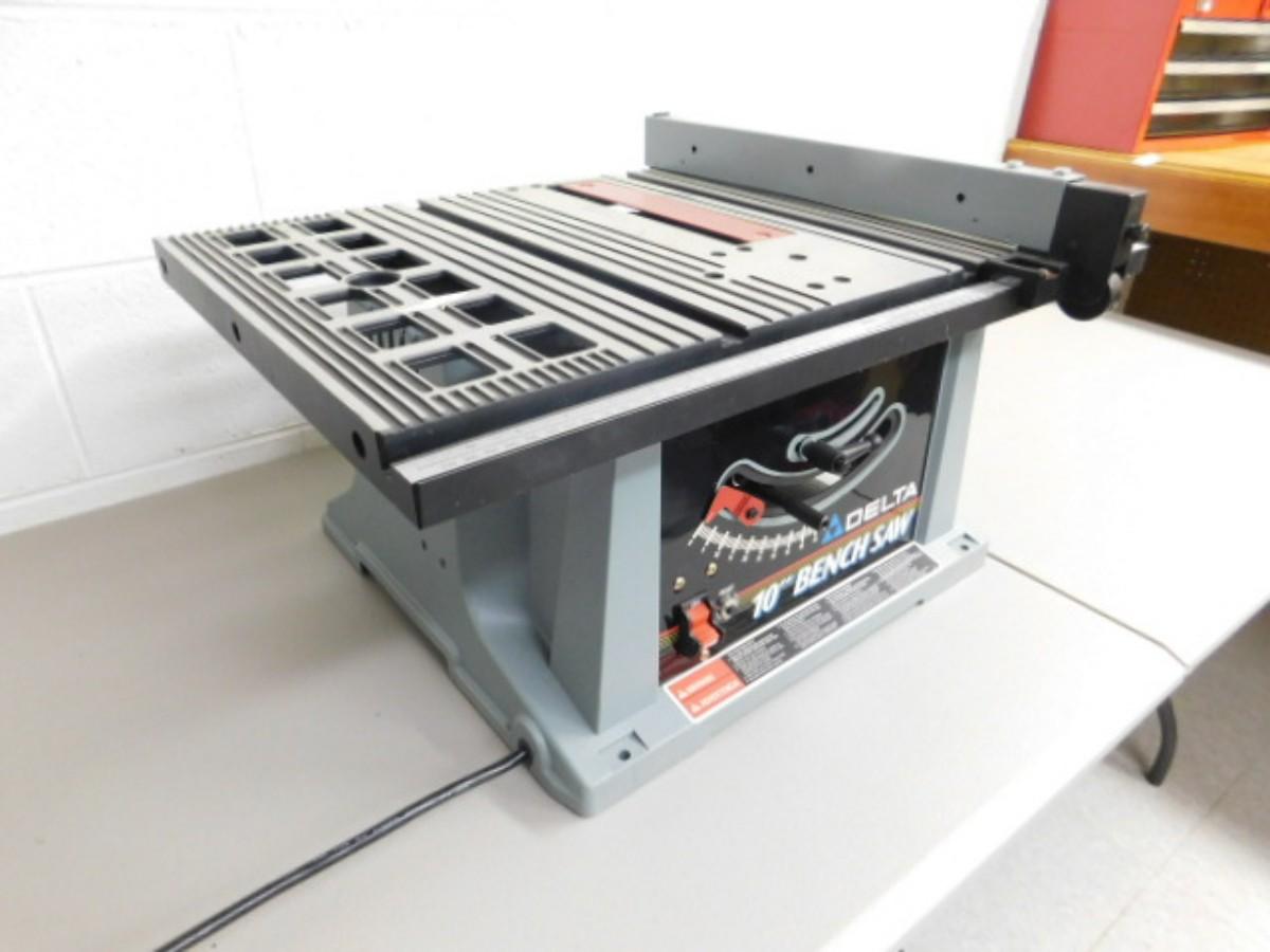 Delta 10" Bench Saw