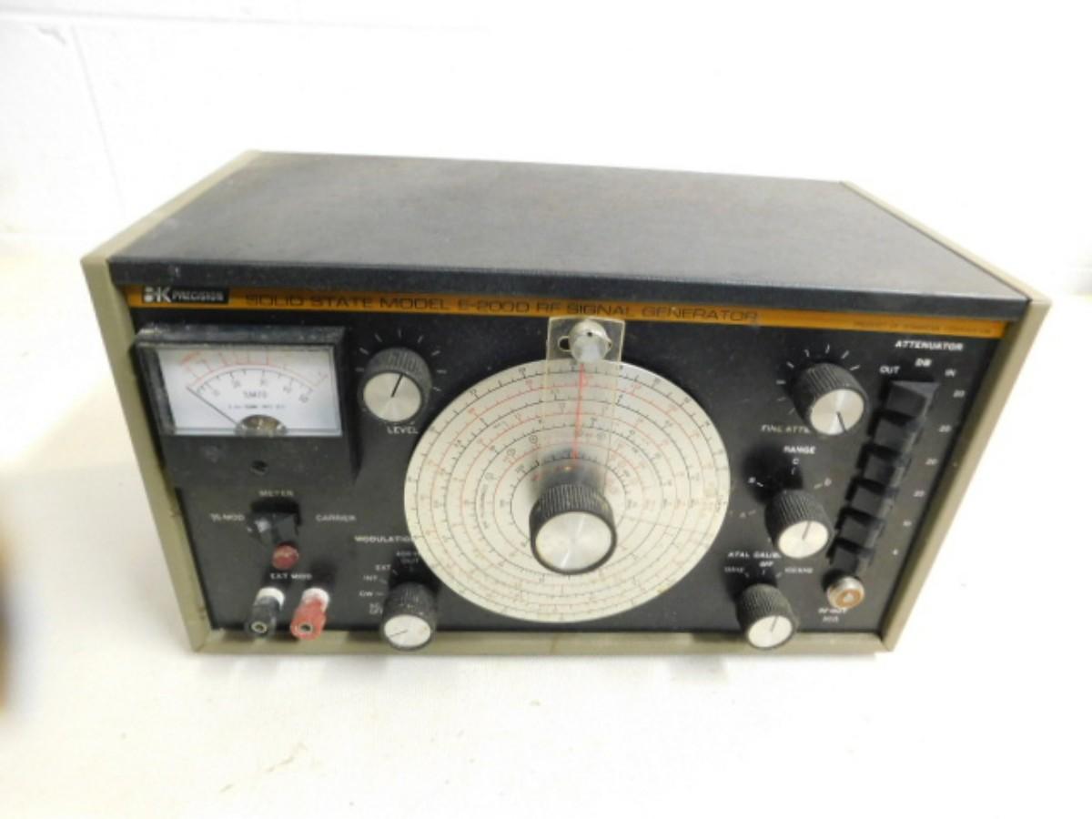 BK Precision Solid State Model E2000 RF Signal Generator