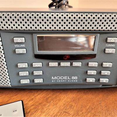 Lot #175  Henry Kloss model 88 AM/FM with remote