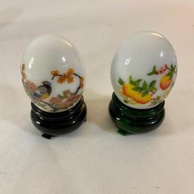AVON Vintage Porcelain Collectible Eggs