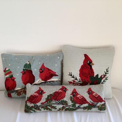 8238 Set of 3 Red Cardinal Hooked Wool Pillows