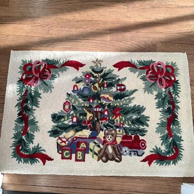8240 Christmas Tree Hooked Wool Rug