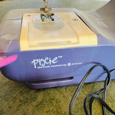 Pixie Mini Sewing machine by Singer