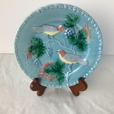 Lot. 8336.Majolica Blue Plate w/ Birds