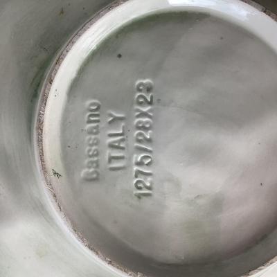 Lot. 8339. Pair of Serving Dishes