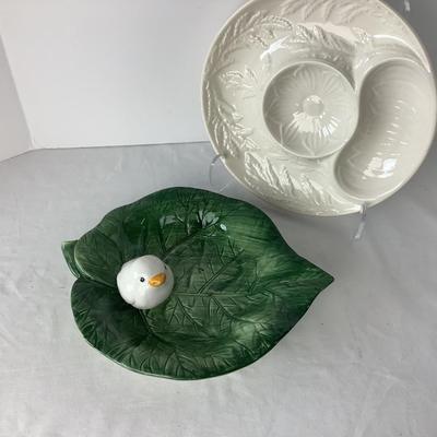 Lot. 8339. Pair of Serving Dishes