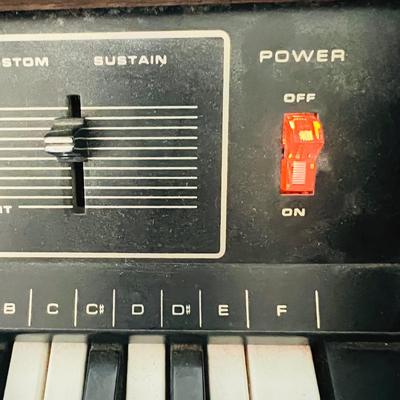 Lowrey Teenie Genie Organ and Needlepoint Bench  (BR3-JM)