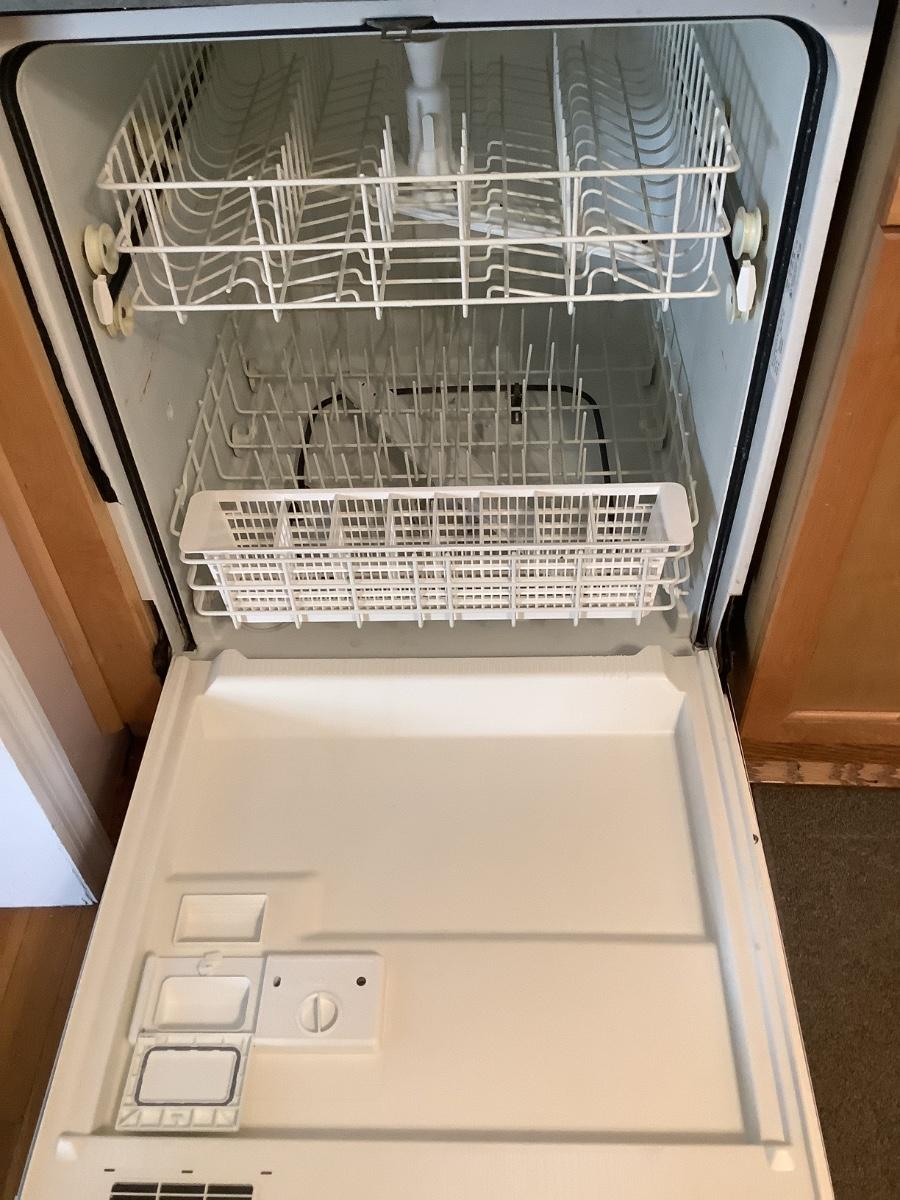 Frigidaire white dishwasher Ultra Quiet 1
