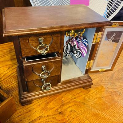Vintage Jewelry & other boxes